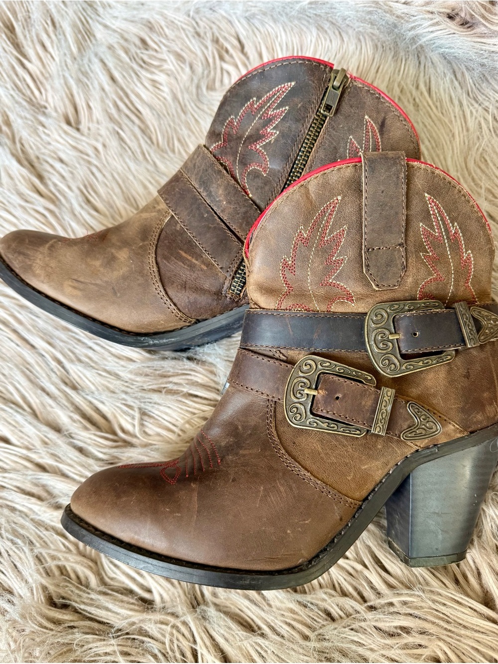 dingo Bridget Brown Ankle Heeled Western Boots with Red Stitching 6.5